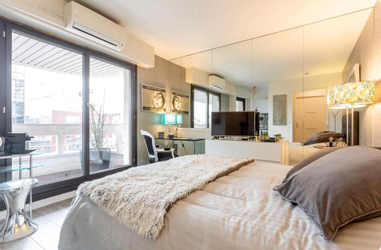 Beautiful Modern Fully Furnished Studio Левалоа-Пере Екстериор снимка
